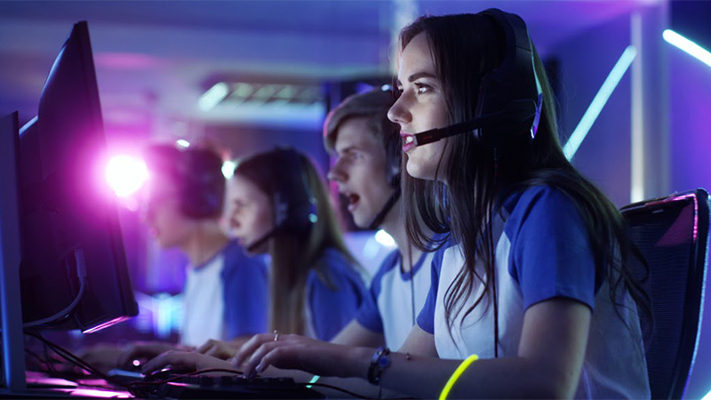 Supporting esports in education with gaming labs powered by Intel